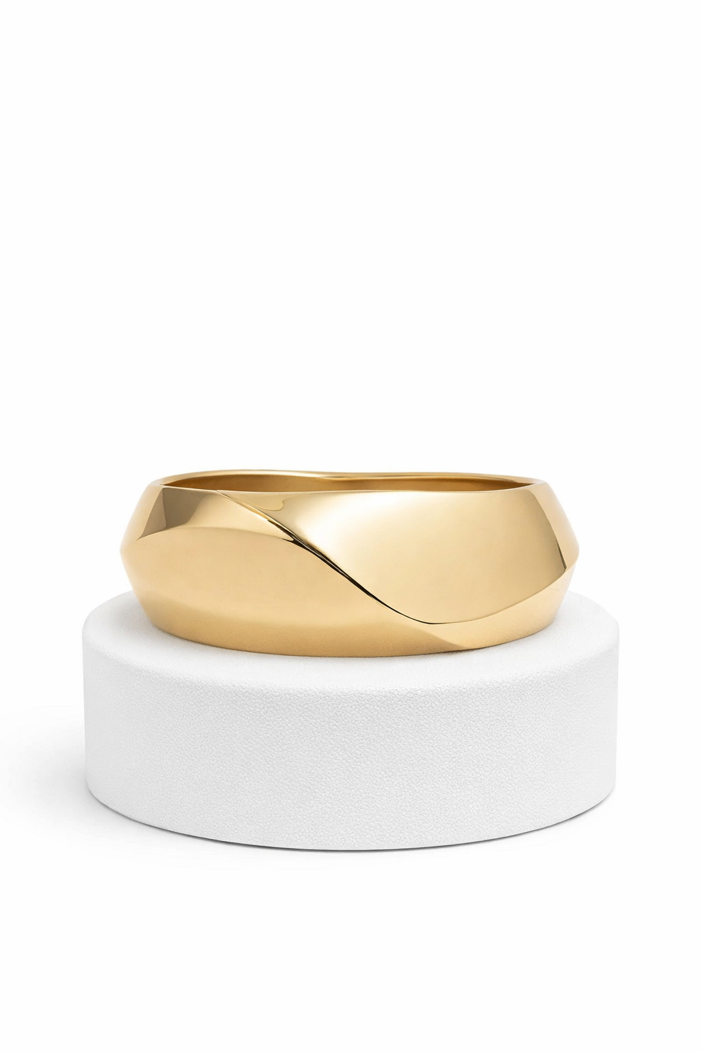 Sculpted Twist Gold Bangle