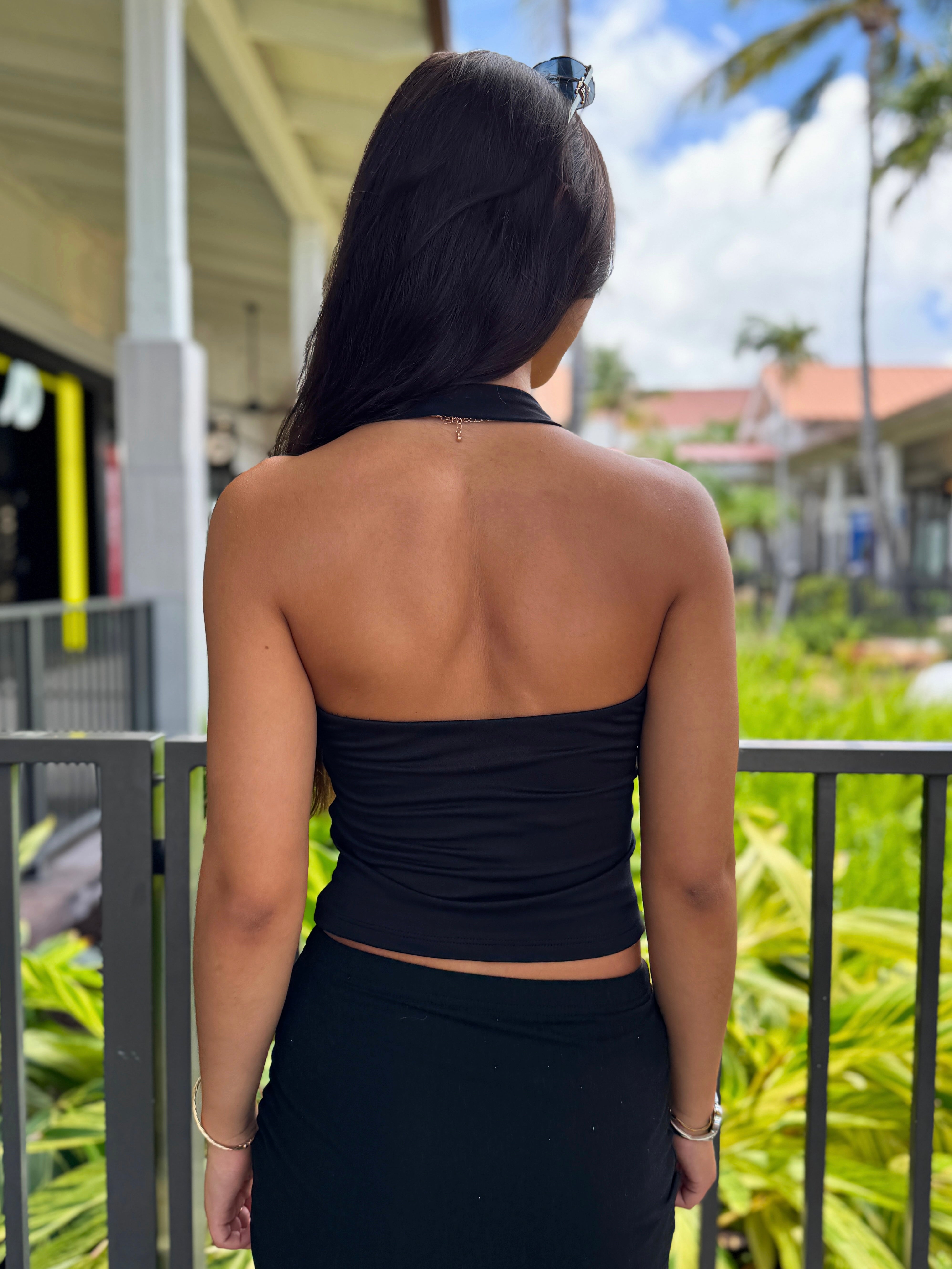 Luna Halter