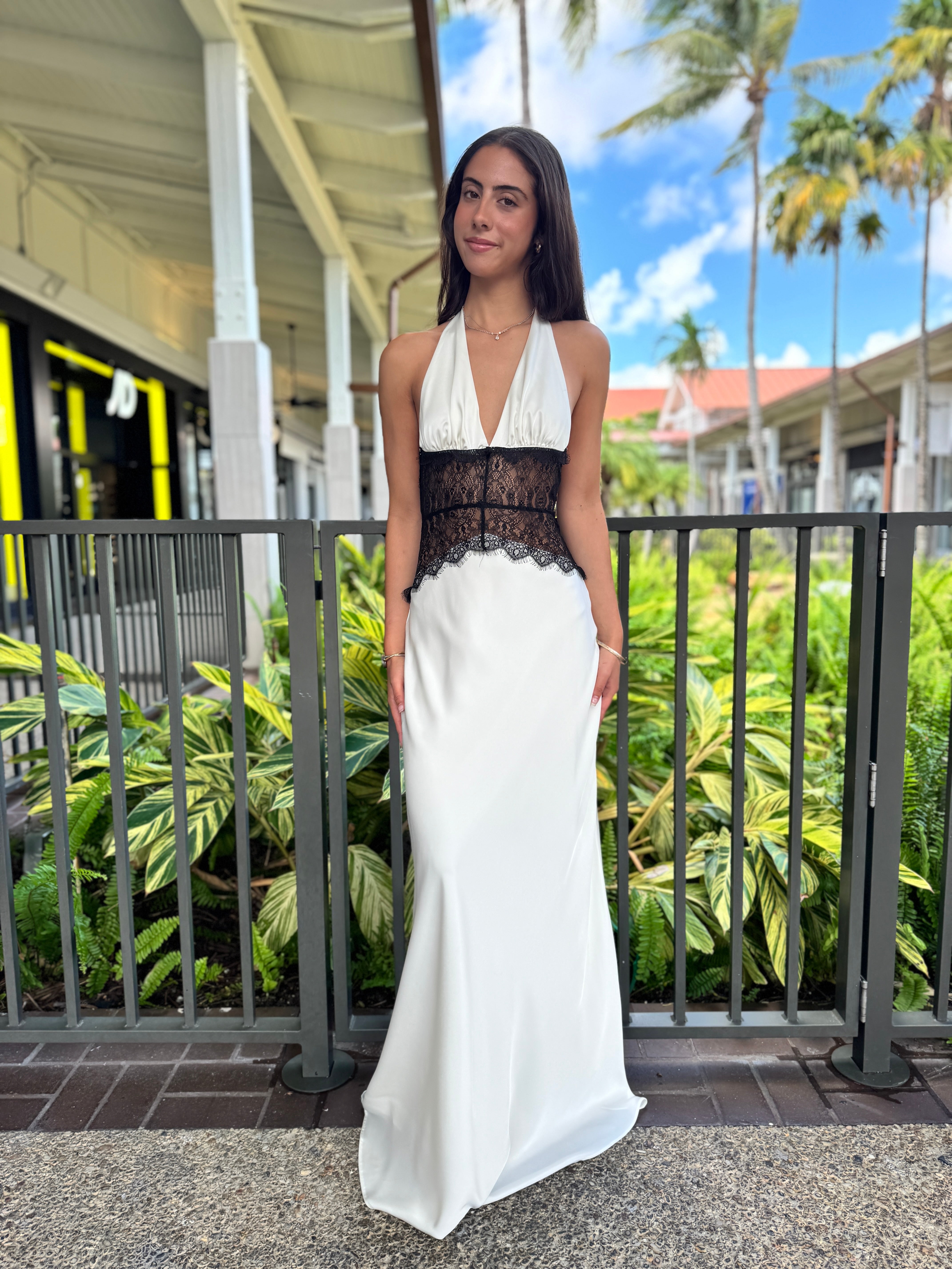 Valentina Lace Maxi