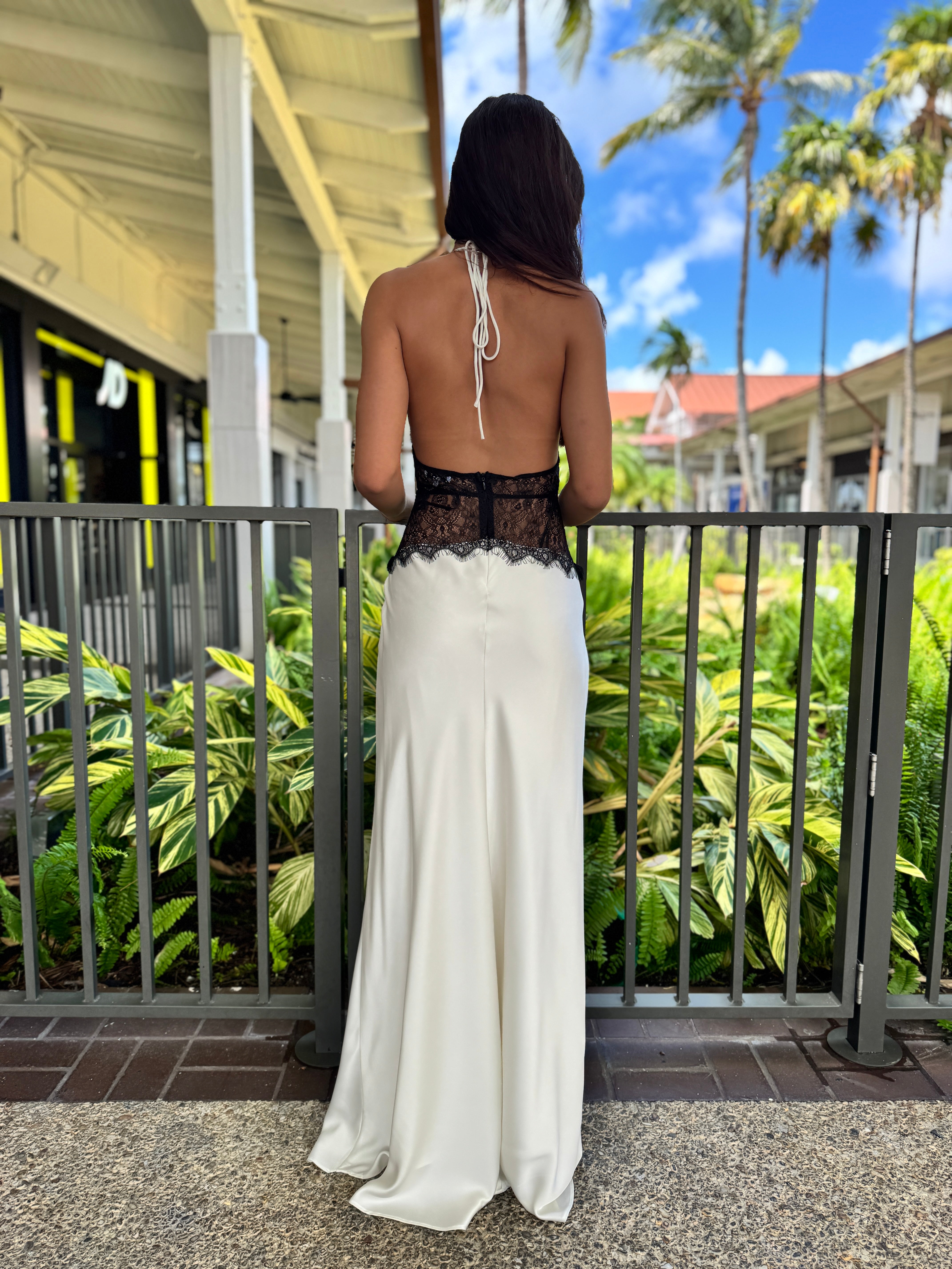 Valentina Lace Maxi