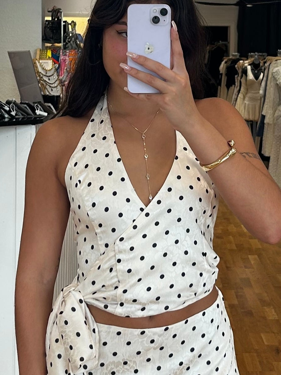 Mia Dot Set Top