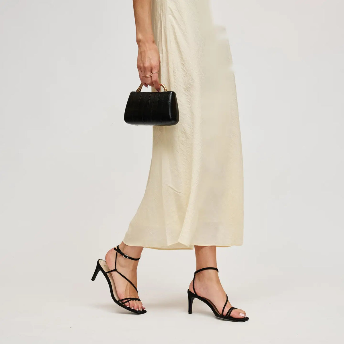 STRUCTURE WAVE CLUTCH