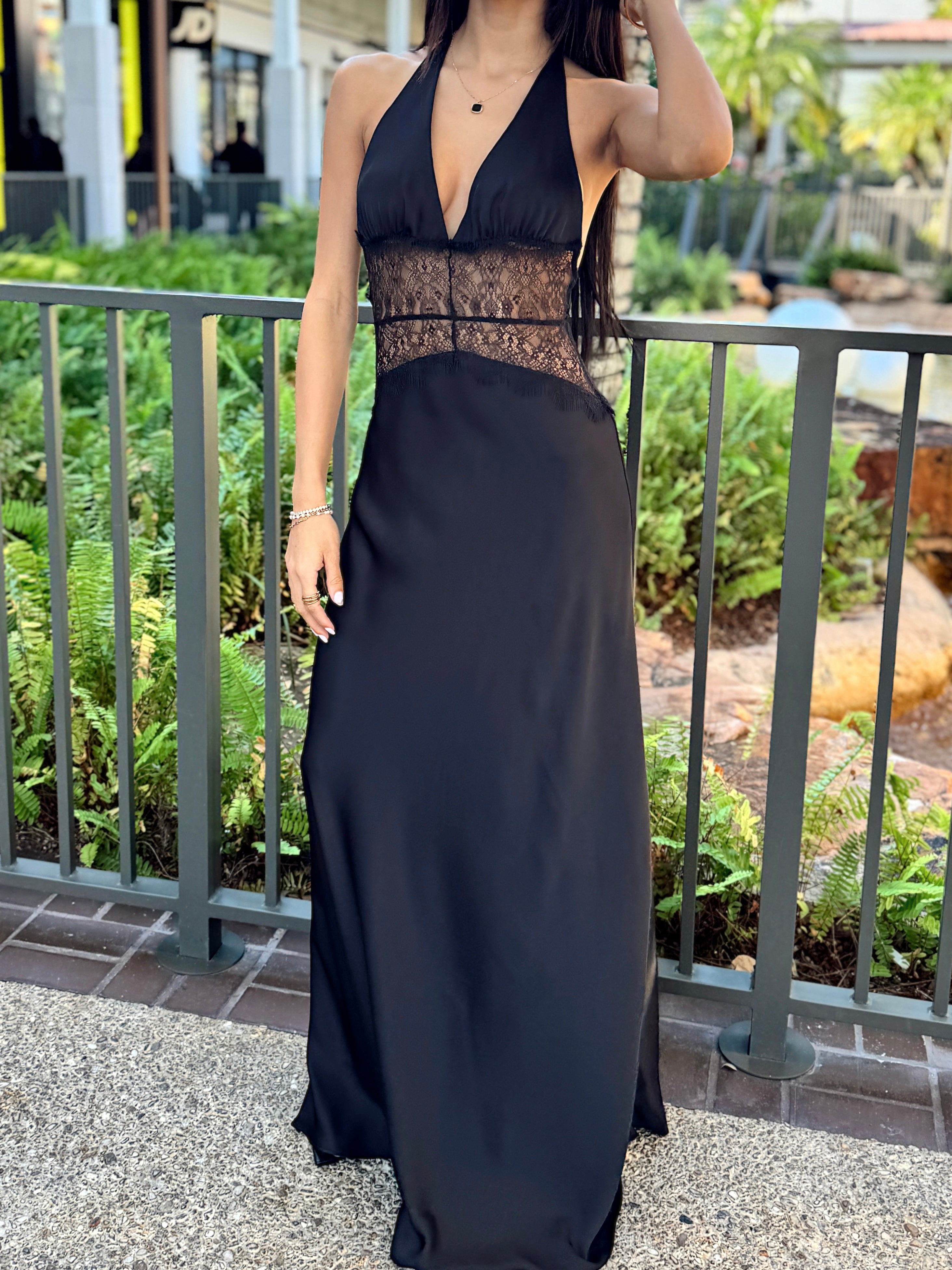 Valentina Lace Maxi