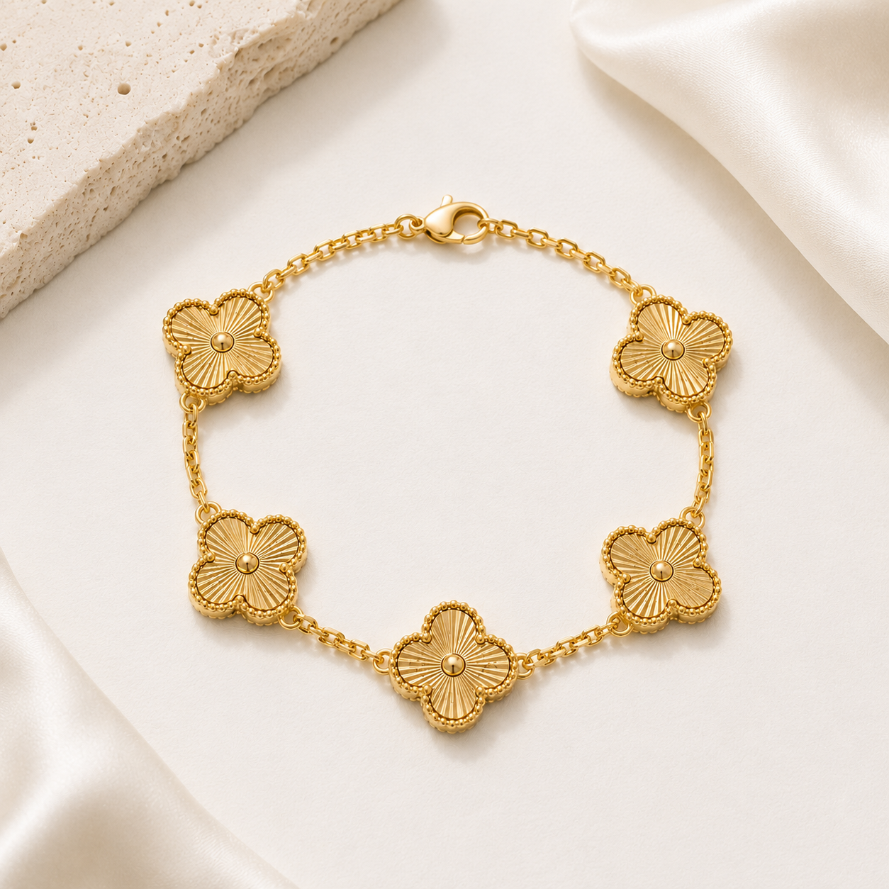 Signature Clover Bracelet