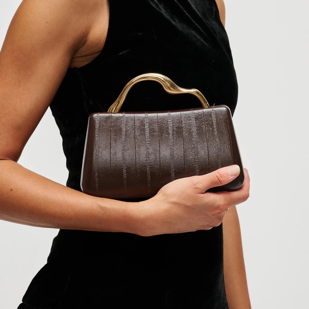STRUCTURE WAVE CLUTCH