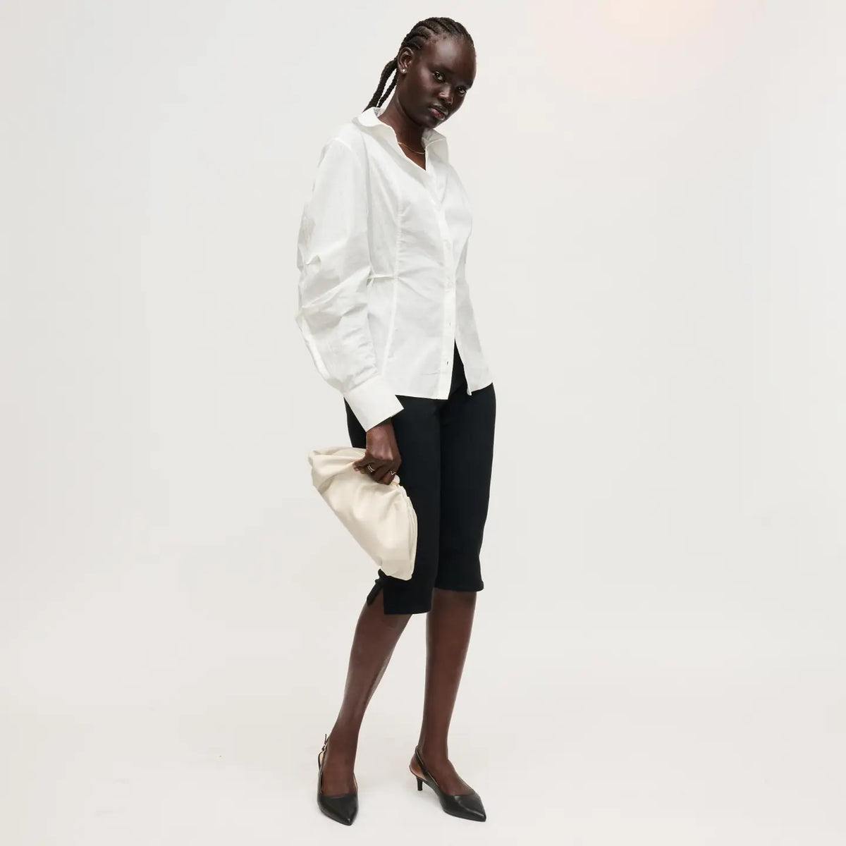 BEVERLY CLUTCH